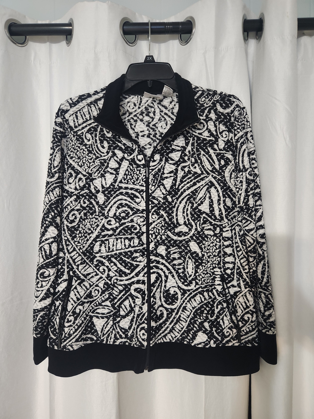 Chico's Black & White Patterned Zip-Front Bomber Jacket
